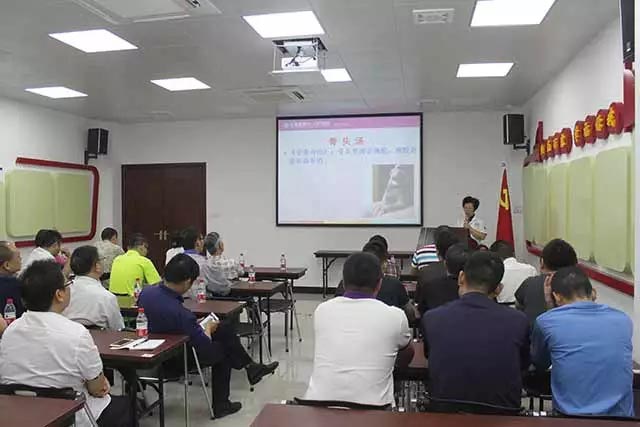 献礼十九大 共铸健康中国梦 塘厦宝仁携手阳光雨开展健康知识讲座进社区
