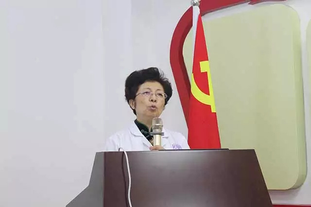 献礼十九大 共铸健康中国梦 塘厦宝仁携手阳光雨开展健康知识讲座进社区